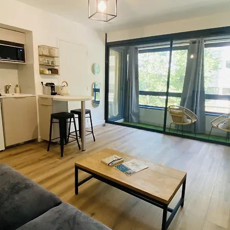 Acropolis - Parking * Rodez