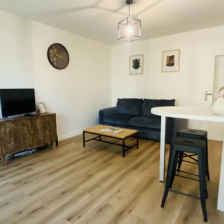 Acropolis - Parking Lägenhet *